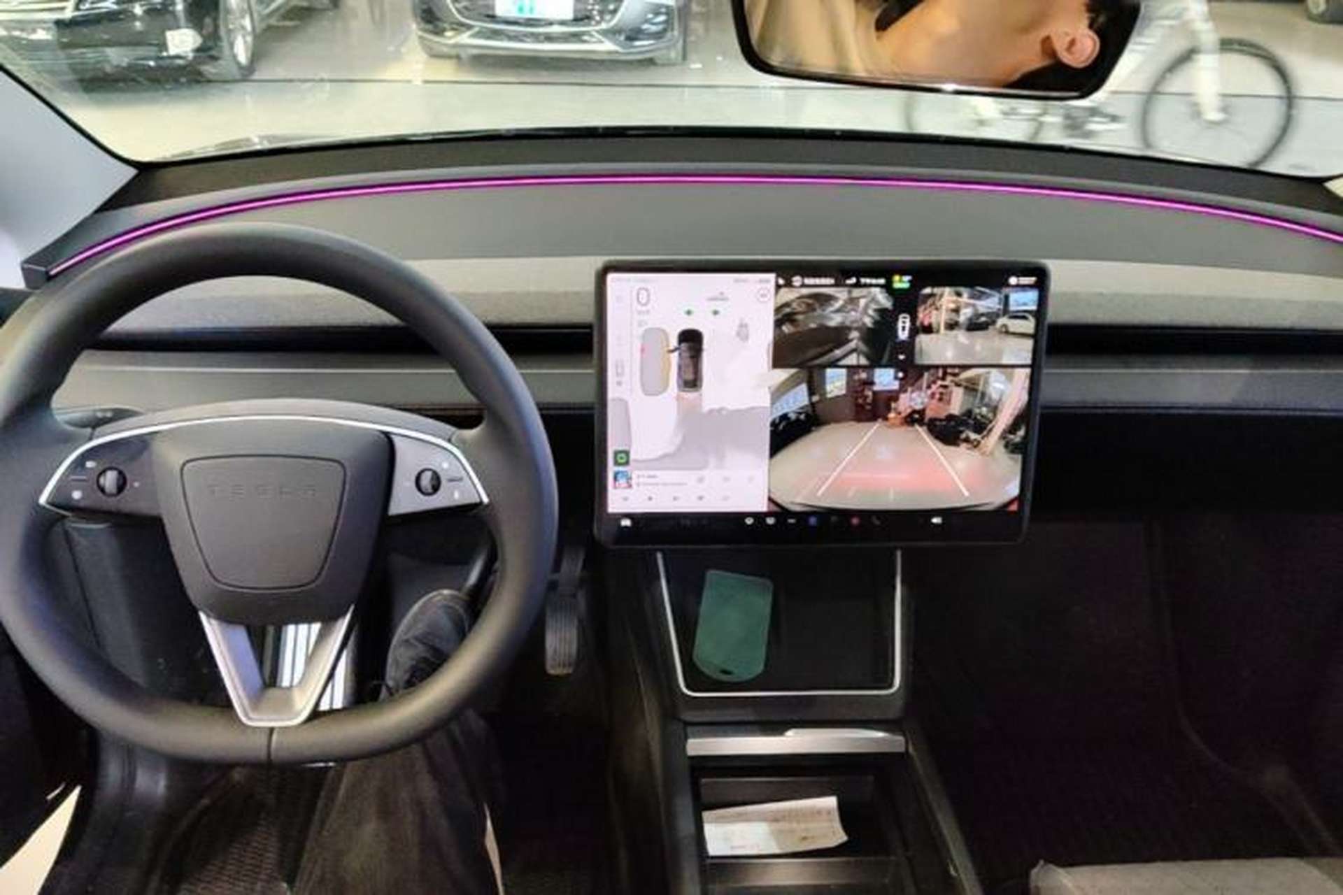 Used Tesla Model Y 2025 Rear-Wheel-Drive Version Center Console