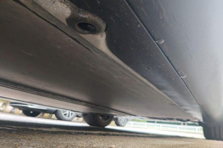 Used Tesla Model Y 2025 Rear-Wheel-Drive Version Chassis Front Left
