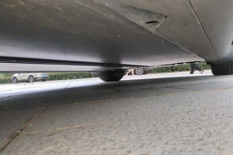 Used Tesla Model Y 2025 Rear-Wheel-Drive Version Chassis Front Left
