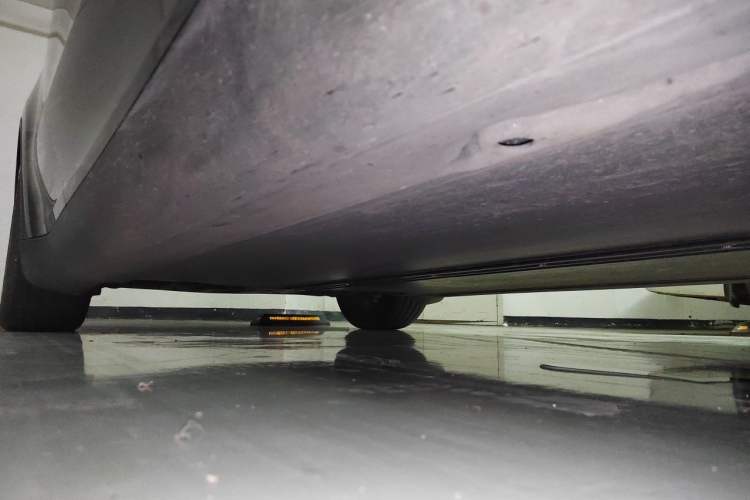 Used Tesla Model Y 2025 Rear-Wheel-Drive Version Chassis Front Right