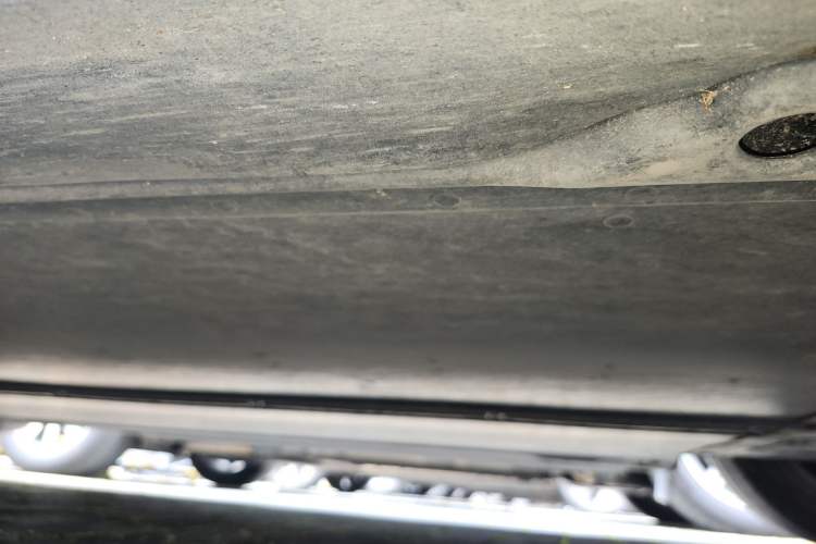 Used Tesla Model Y 2025 Rear-Wheel-Drive Version Chassis Front Right