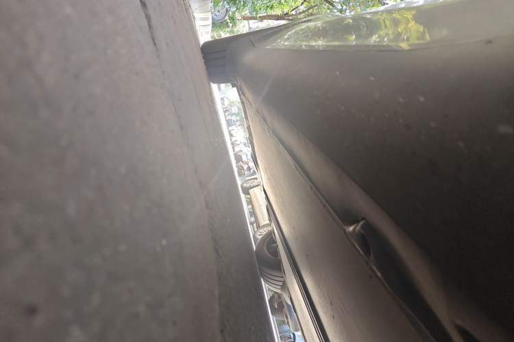 Used Tesla Model Y 2025 Rear-Wheel Drive First Edition Chassis Front Right