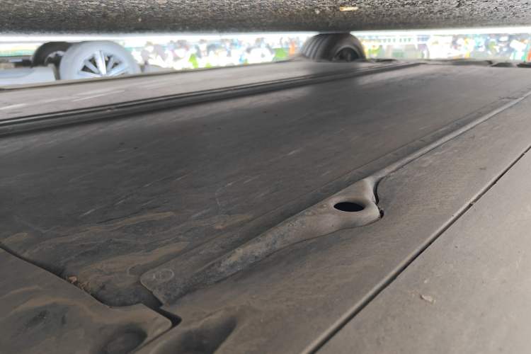 Used Tesla Model Y 2025 Rear-Wheel-Drive Version Chassis Front Right