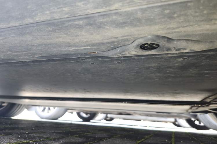 Used Tesla Model Y 2025 Rear-Wheel-Drive Version Chassis Rear Left