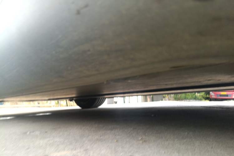 Used Tesla Model Y 2025 Rear-Wheel-Drive Version Chassis Rear Left