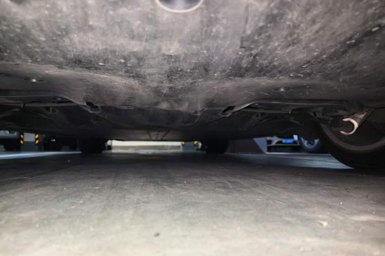 Used Tesla Model Y 2025 Updated Version Long-Range All-Wheel Drive Chassis Rear