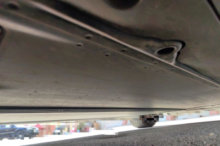 Used Tesla Model Y 2025 Long-Range All-Wheel Drive First Edition Chassis Rear Right