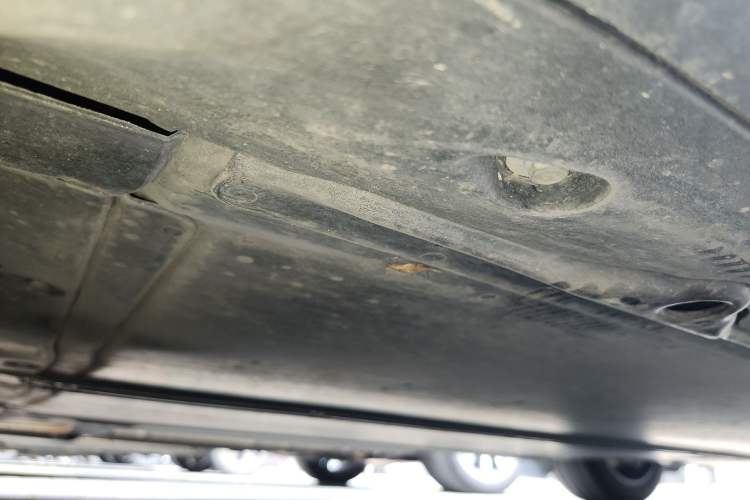 Used Tesla Model Y 2025 Rear-Wheel-Drive Version Chassis Rear Right