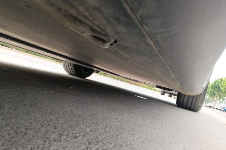 Used Tesla Model Y 2025 Long-Range All-Wheel Drive First Edition Chassis Rear Right