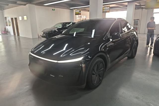 Used Tesla Model Y 2025 Rear-Wheel-Drive Version