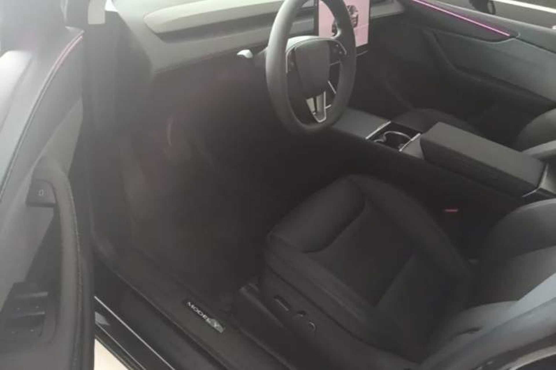 Used Tesla Model Y 2025 Rear-Wheel-Drive Version Driver Seat
