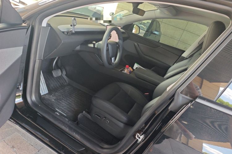 Used Tesla Model Y 2025 Rear-Wheel-Drive Version Driver Seat