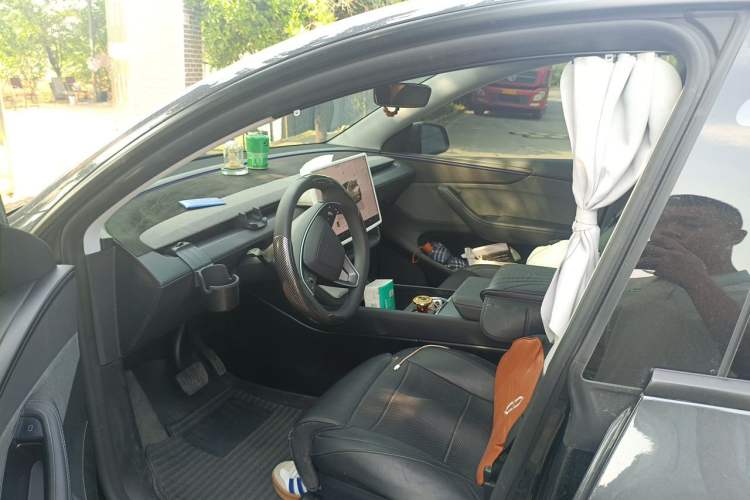 Used Tesla Model Y 2025 Rear-Wheel-Drive Version Driver Seat