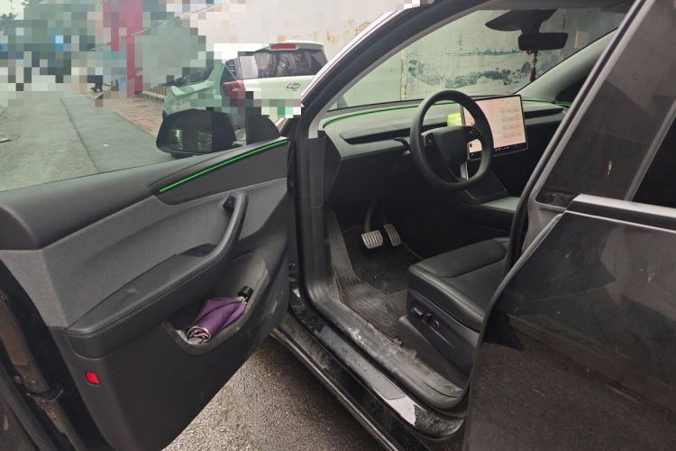 Used Tesla Model Y 2025 Rear-Wheel-Drive Version Driver Seat