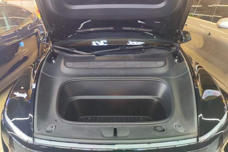 Used Tesla Model Y 2025 Rear-Wheel-Drive Version Engine Bay