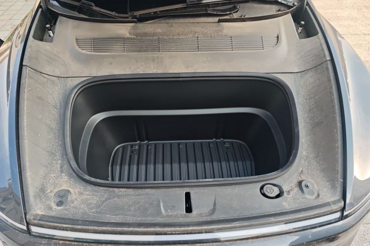 Used Tesla Model Y 2025 Rear-Wheel-Drive Version Engine Bay