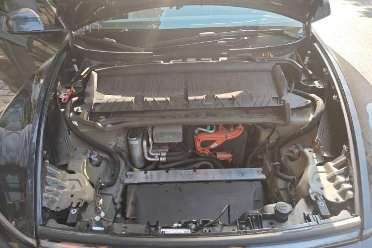 Used Tesla Model Y 2025 Rear-Wheel Drive First Edition Engine Bay