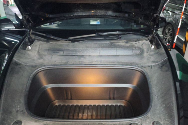 Used Tesla Model Y 2025 Rear-Wheel-Drive Version Engine Bay