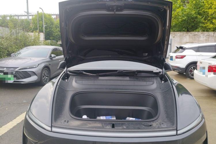 Used Tesla Model Y 2025 Rear-Wheel-Drive Version Engine Bay