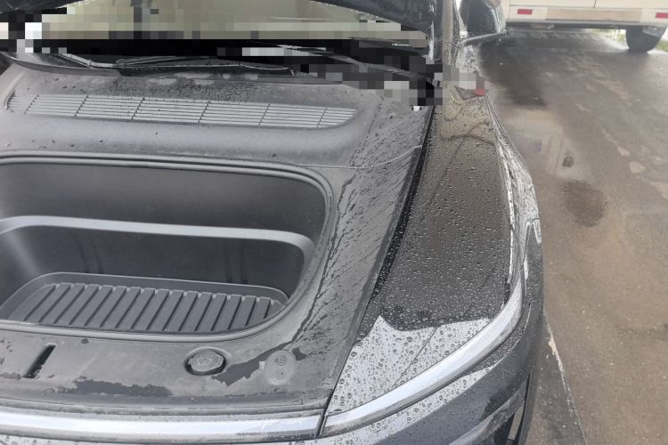 Used Tesla Model Y 2025 Rear-Wheel-Drive Version Engine Bay Left