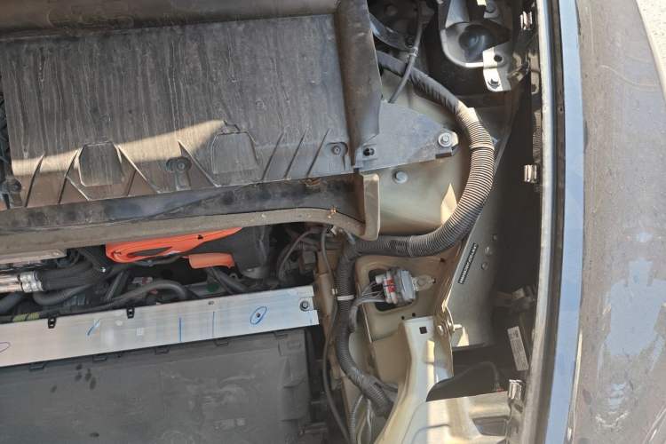 Used Tesla Model Y 2025 Rear-Wheel Drive First Edition Engine Bay Left