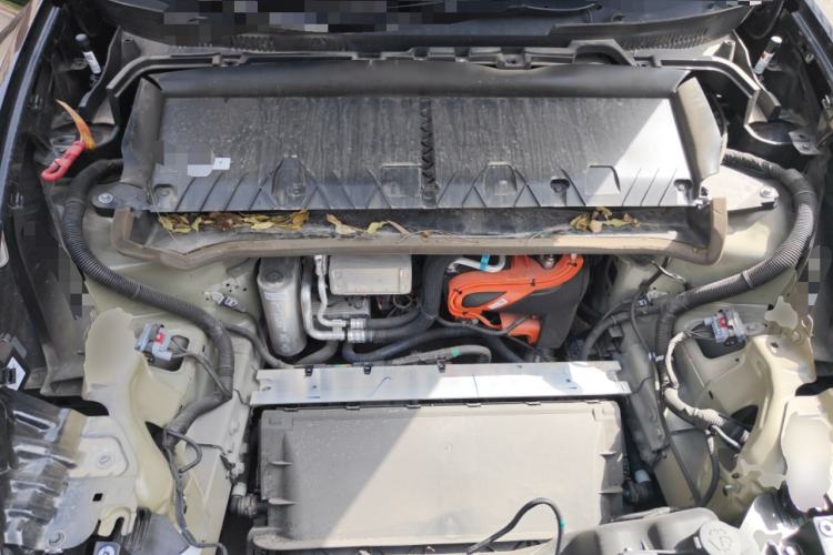Used Tesla Model Y 2025 Rear-Wheel-Drive Version Engine Bay
