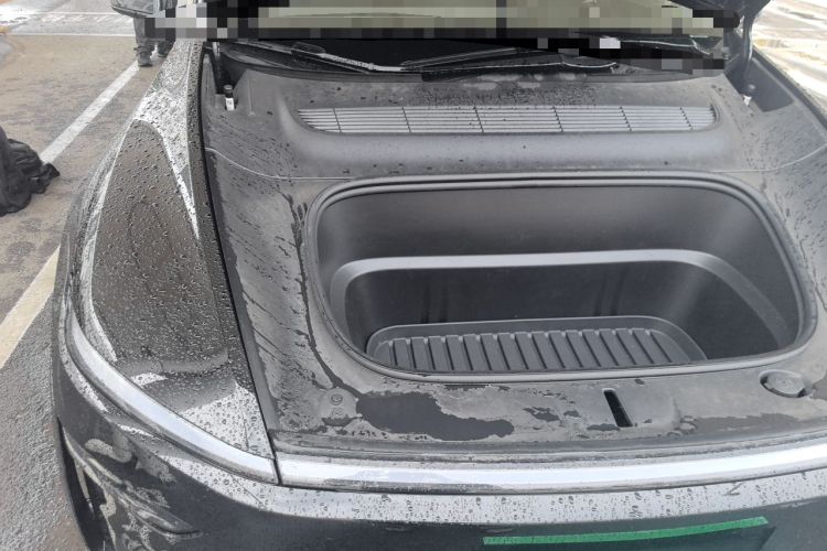 Used Tesla Model Y 2025 Rear-Wheel-Drive Version Engine Bay Right
