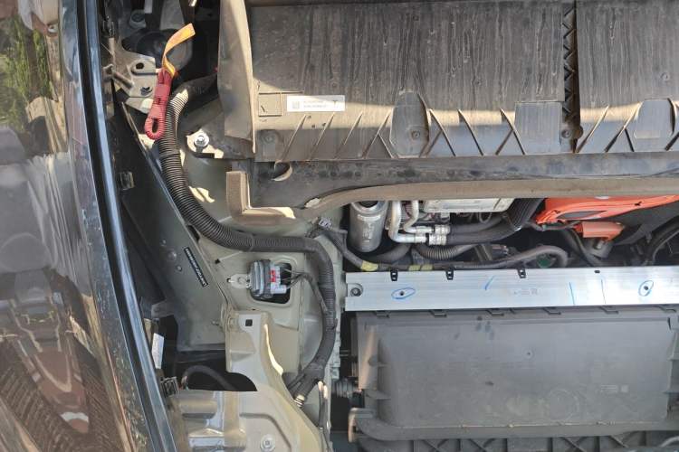 Used Tesla Model Y 2025 Rear-Wheel Drive First Edition Engine Bay Right