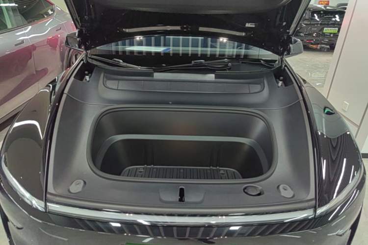Used Tesla Model Y 2025 Updated Version Long-Range All-Wheel Drive Engine Bay