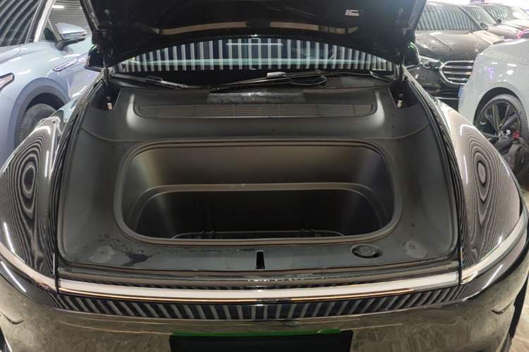 Used Tesla Model Y 2025 Long-Range All-Wheel-Drive Version Engine Bay