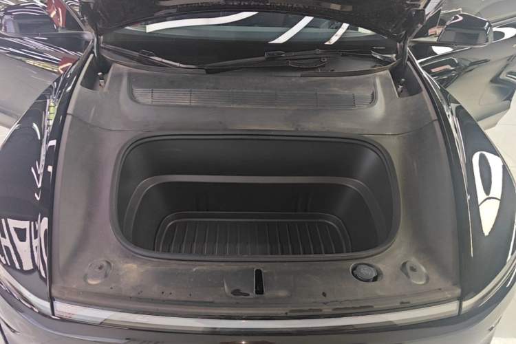 Used Tesla Model Y 2025 Updated Version Long-Range All-Wheel Drive Engine Bay