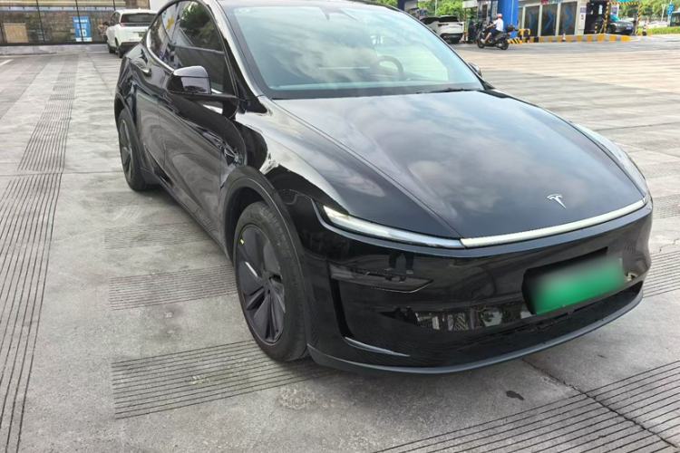 Used Tesla Model Y 2025 Rear-Wheel-Drive Version Exterior 1