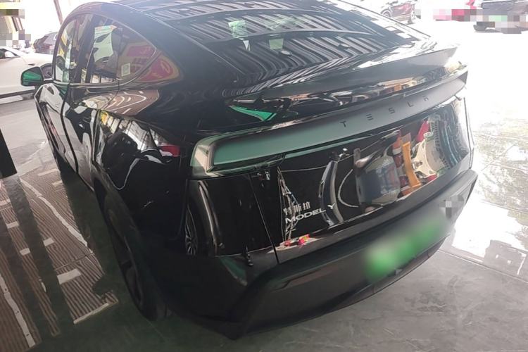 Used Tesla Model Y 2025 Rear-Wheel-Drive Version Exterior 2