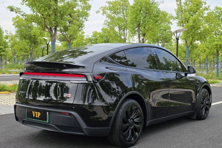 Used Tesla Model Y 2025 Rear-Wheel-Drive Version Exterior 3