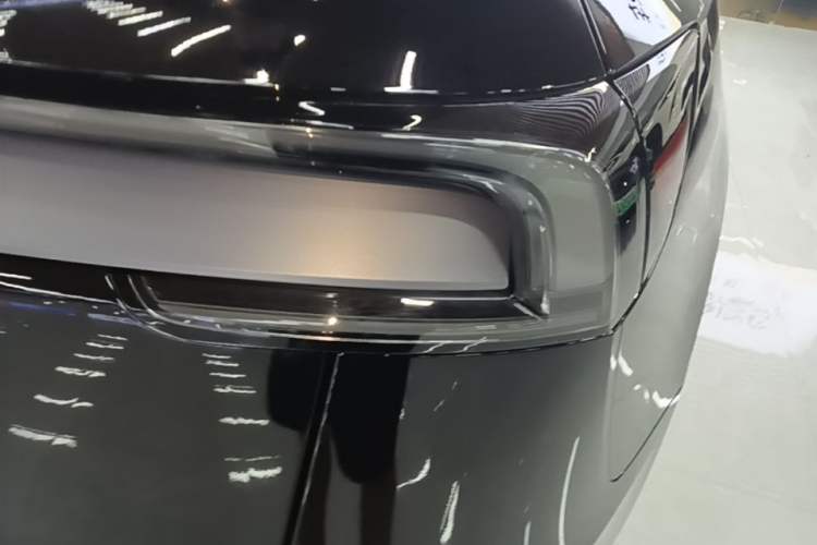 Used Tesla Model Y 2025 Updated Version Long-Range All-Wheel Drive Exterior 3