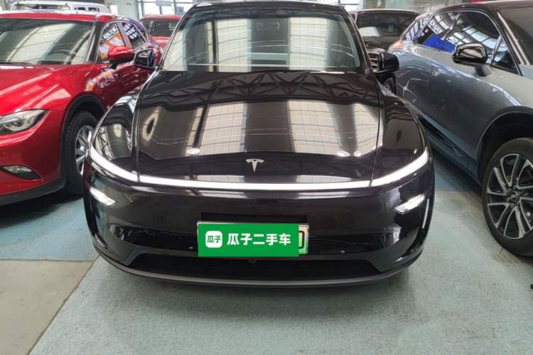 Used Tesla Model Y 2025 Rear-Wheel-Drive Version Front