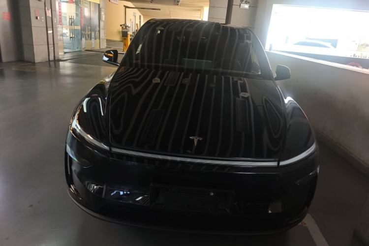 Used Tesla Model Y 2025 Long-Range All-Wheel-Drive Version Front