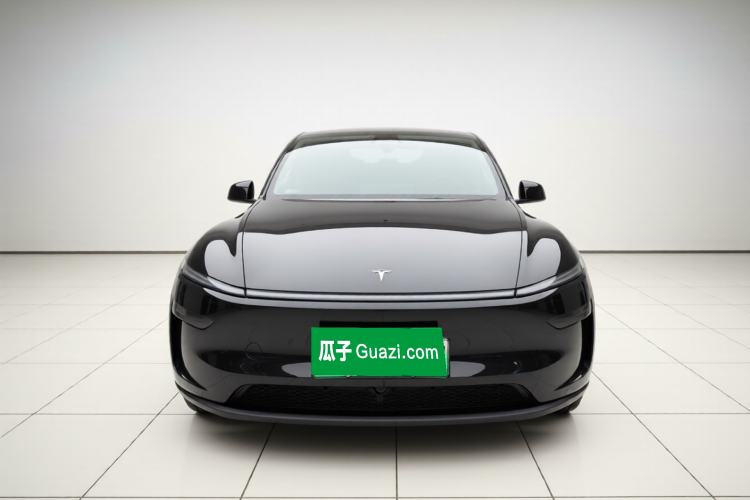 Used Tesla Model Y 2025 Rear-Wheel-Drive Version Front