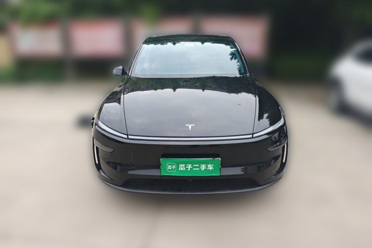 Used Tesla Model Y 2025 Rear-Wheel-Drive Version Front