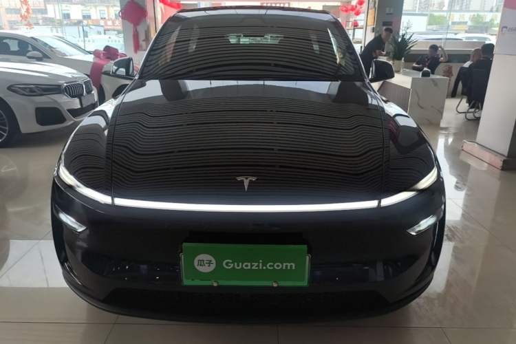 Used Tesla Model Y 2025 Rear-Wheel-Drive Version Front