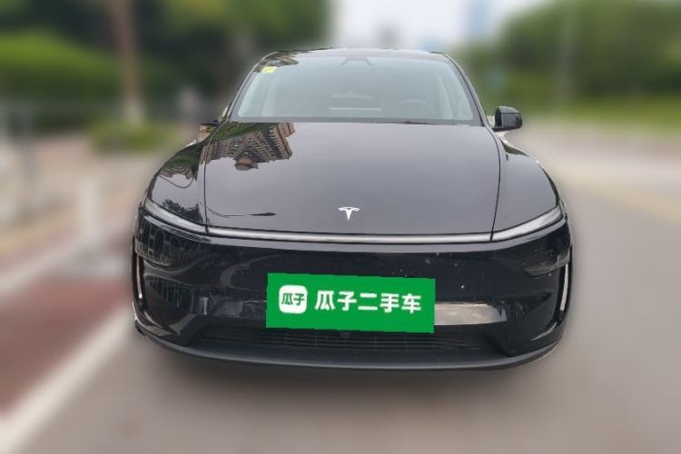 Used Tesla Model Y 2025 Rear-Wheel-Drive Version Front