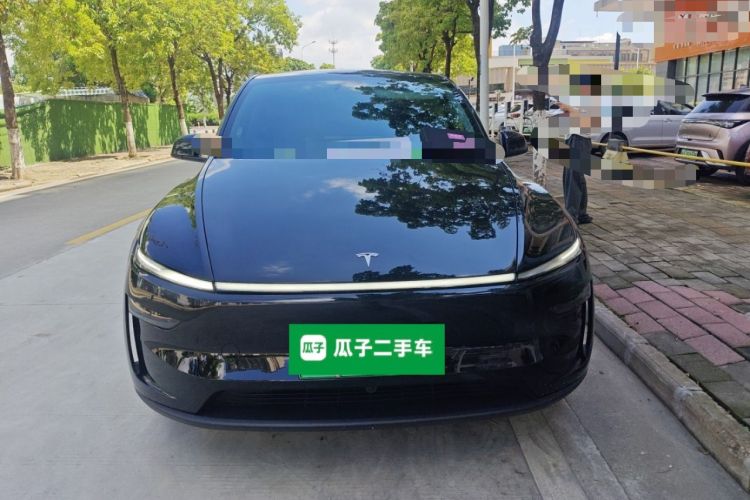 Used Tesla Model Y 2025 Updated Version Long-Range All-Wheel Drive Front