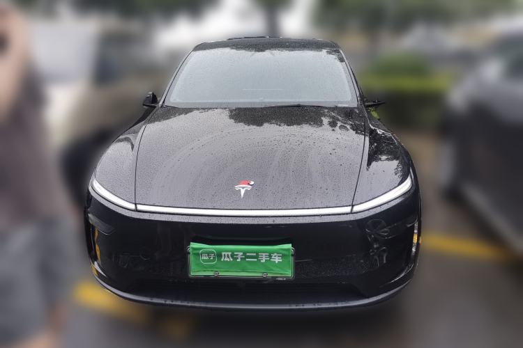 Used Tesla Model Y 2025 Long-Range All-Wheel-Drive Version Front