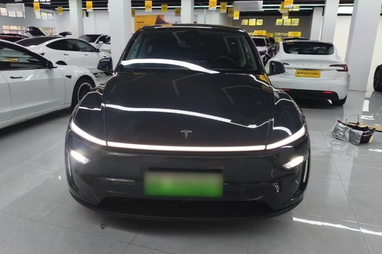 Used Tesla Model Y 2025 Rear-Wheel Drive First Edition Front
