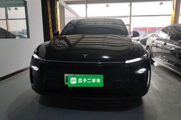 Used Tesla Model Y 2025 Rear-Wheel-Drive Version Front