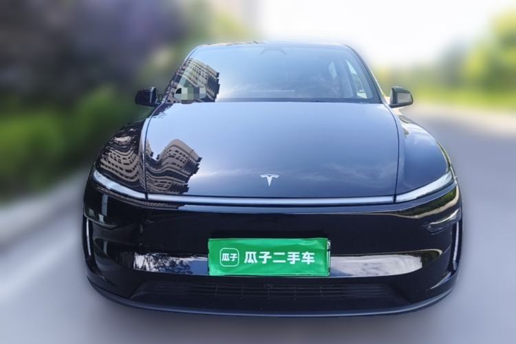 Used Tesla Model Y 2025 Rear-Wheel-Drive Version Front
