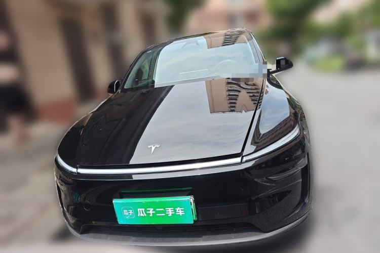 Used Tesla Model Y 2025 Rear-Wheel-Drive Version Front