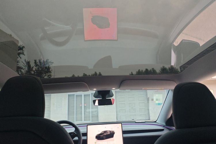 Used Tesla Model Y 2025 Rear-Wheel-Drive Version Headliner