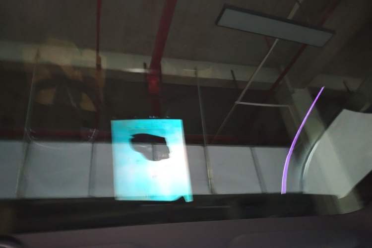 Used Tesla Model Y 2025 Rear-Wheel-Drive Version Headliner