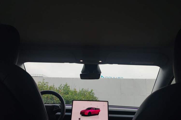 Used Tesla Model Y 2025 Rear-Wheel-Drive Version Headliner